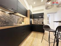 Pronájem bytu 2+1, Karlovy Vary, Tržiště, 51 m2