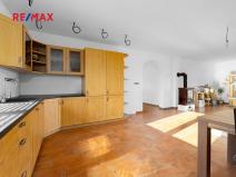 Prodej rodinného domu, Bánov, 197 m2