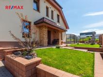 Prodej rodinného domu, Hostivice, Liliová, 392 m2