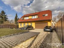 Prodej vícegeneračního domu, Říčany, Hálkova, 200 m2