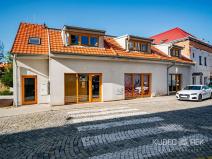 Pronájem bytu 2+kk, Jindřichův Hradec, Husova, 60 m2