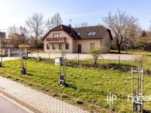 Pronájem rodinného domu, Strančice, 259 m2