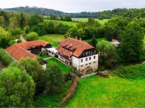 Prodej ubytování, Červená Lhota, 1220 m2