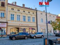 Pronájem obchodního prostoru, Valašské Meziříčí, Náměstí, 32 m2