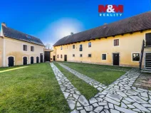 Pronájem zemědělské usedlosti, Dobrovíz, Kladenská, 10270 m2