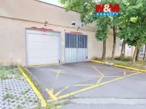 Pronájem garážového stání, Praha, Ve Lhotce, 12 m2