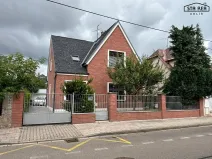 Pronájem rodinného domu, Hradec Králové, Třebízského, 250 m2