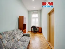 Prodej bytu 3+kk, Karlovy Vary, Zámecký vrch, 72 m2