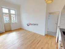 Pronájem bytu 2+kk, Praha - Nusle, Jaromírova, 52 m2