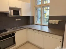 Pronájem bytu 1+1, Praha - Smíchov, Vltavská, 40 m2