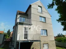 Prodej vícegeneračního domu, Mochov, 296 m2