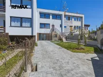 Prodej vícegeneračního domu, Vrané nad Vltavou, Ve Strouze, 182 m2