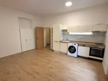 Pronájem bytu 1+kk, Praha - Vysočany, Vysočanské náměstí, 35 m2