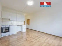 Prodej bytu 1+1, Klášterec nad Ohří - Miřetice u Klášterce nad Ohří, Dukelská, 39 m2