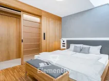 Pronájem bytu 4+kk, Praha, Sokolovská, 118 m2