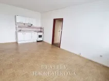 Prodej bytu 2+kk, České Budějovice, Labská, 44 m2
