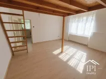 Pronájem bytu 1+1, Praha - Malá Strana, Říční, 47 m2