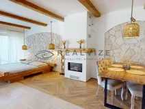 Prodej apartmánu, Lipí, 155 m2
