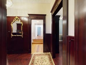 Prodej atypického bytu, Karlovy Vary, nábřeží Jana Palacha, 249 m2