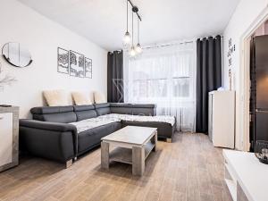 Prodej bytu 3+1, Hejnice, Sídliště, 70 m2