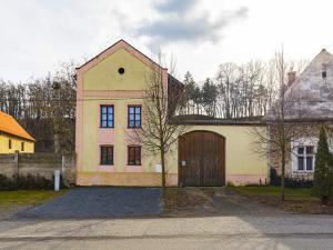 Prodej rodinného domu, Dolany nad Vltavou, Hlavní, 637 m2