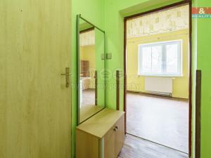 Prodej bytu 2+1, Plesná, Kostelní, 55 m2