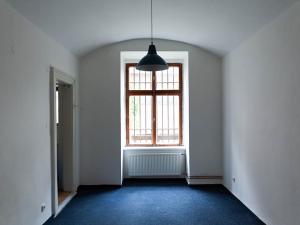 Prodej bytu 2+1, Praha - Malá Strana, Zborovská, 65 m2