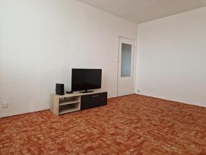 Prodej bytu 2+1, Brno, Mikulčická, 51 m2