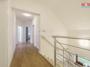 Prodej rodinného domu, Nová Role - Mezirolí, 162 m2