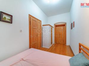 Prodej bytu 2+1, Karlovy Vary, Na Vyhlídce, 56 m2