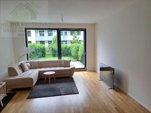 Pronájem bytu 4+kk, Praha - Žižkov, Krásova, 90 m2