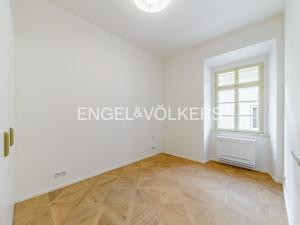 Pronájem bytu 2+kk, Praha - Malá Strana, Nosticova, 39 m2