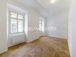 Pronájem bytu 2+kk, Praha - Malá Strana, Nosticova, 57 m2