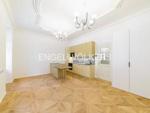 Pronájem bytu 1+kk, Praha - Malá Strana, Nosticova, 39 m2