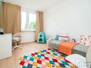 Prodej bytu 4+kk, Praha - Prosek, Ctěnická, 72 m2