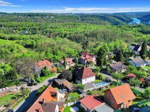 Prodej rodinného domu, Klecany, Na vinici, 120 m2