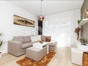 Prodej bytu 1+kk, Praha - Dolní Měcholupy, Kardausova, 44 m2