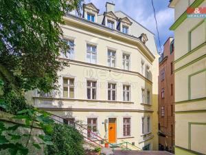 Prodej bytu 3+1, Karlovy Vary, Stará Louka, 69 m2