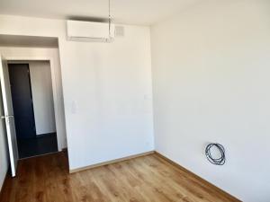 Pronájem bytu 2+kk, Praha - Holešovice, Jankovcova, 55 m2