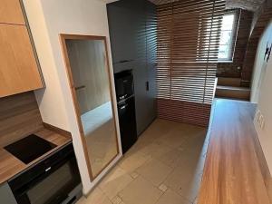 Prodej komerční nemovitosti, Praha - Smíchov, Radlická, 60 m2