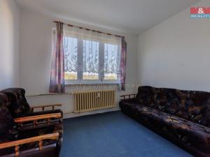 Prodej bytu 3+1, Rotava, Sídliště, 54 m2