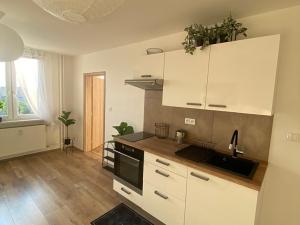 Prodej bytu 2+kk, Praha - Kamýk, Otradovická, 41 m2