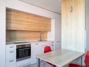 Pronájem bytu 1+kk, Praha - Záběhlice, Topolová, 31 m2