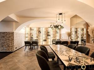 Pronájem restaurace, Praha - Karlín, Křižíkova, 347 m2