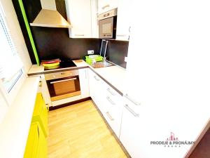 Prodej bytu 3+1, Praha - Prosek, Prosecká, 55 m2