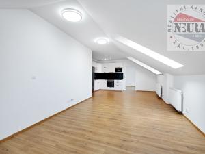 Pronájem bytu 3+kk, Praha - Malá Strana, Újezd, 74 m2