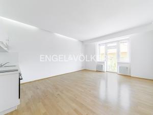 Pronájem bytu 1+kk, Praha - Střešovice, Parléřova, 38 m2