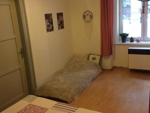 Pronájem bytu 2+kk, Praha - Holešovice, Osadní, 57 m2