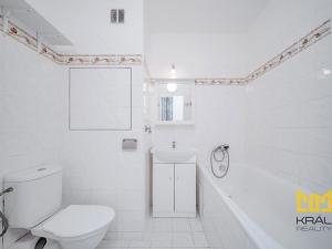 Pronájem bytu 2+kk, Praha - Horní Měcholupy, Milánská, 55 m2