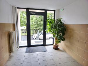 Prodej bytu 3+kk, Praha - Bohnice, Radomská, 57 m2